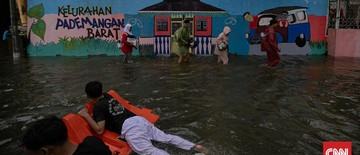 28-rt-dan-6-ruas-jalan-di-jakarta-masih-terendam-banjir-pagi-ini-1768276963.jpg