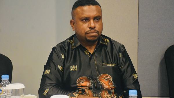 Ketua-Fraksi-PDIP-DPR-KabSor-Minta-Bagian-Aset-BPKAD-Mendata-Kembali-Kendaraan-Operasional.jpg