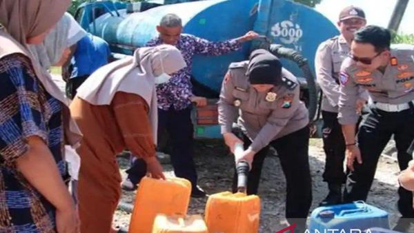BNPB: Tak hujan sebulan, 4.245 KK di Lombok Barat mengalami krisis air