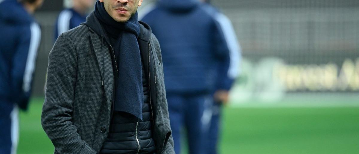 chelsea-announce-rosenior-as-new-manager-of-premier-league-club-scrape-1767717672.jpg