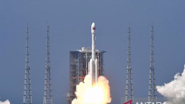 China luncurkan satelit baru uji coba komunikasi ke luar angkasa