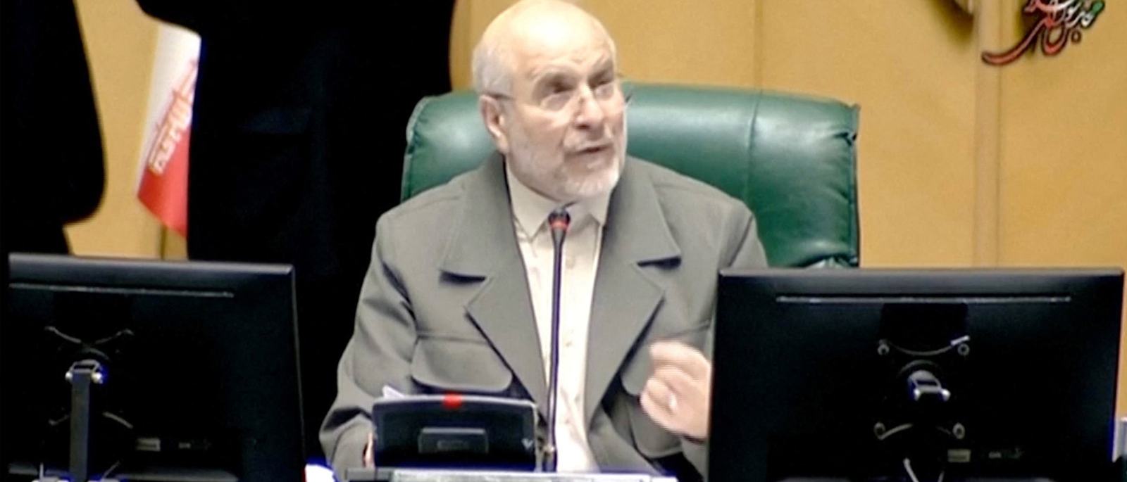 iran-warns-us-it-will-retaliate-against-any-attack-1768147517.jpg