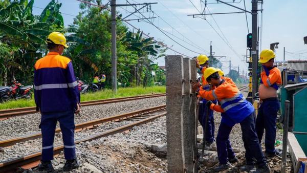 KAI Jakarta tutup 31 perlintasan liar pada 2026