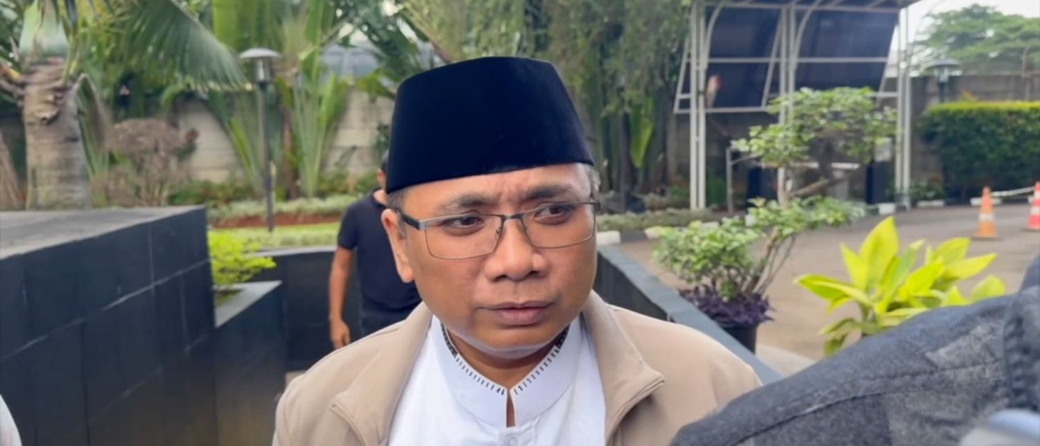 KPK tangguhkan sementara penahanan eks Menag Yaqut karna sakit