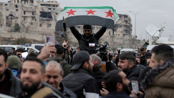 last-kurdish-led-sdf-fighters-leave-syrias-aleppo-after-days-of-clashes-1768104099.jpg
