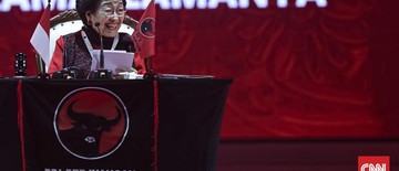 megawati-minta-kader-pdip-turun-gunung-bantu-pulihkan-banjir-sumatra-1768046418.jpg