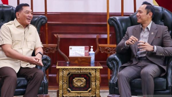 Menhan Sjafrie bahas pengamanan wilayah udara dengan Menko AHY
