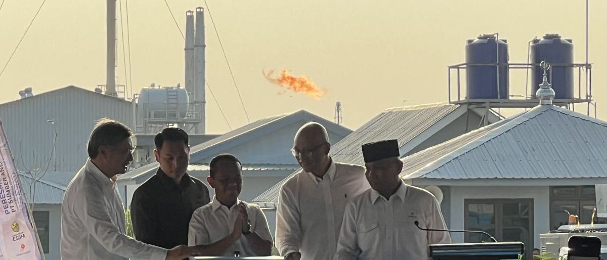 Menteri Bahlil resmikan mini LNG Plant di Tuban Jatim