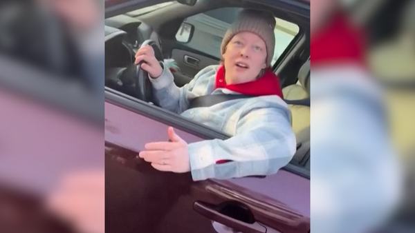 new-video-of-minneapolis-ice-shooting-surfaces-scrape-1768003342.jpg