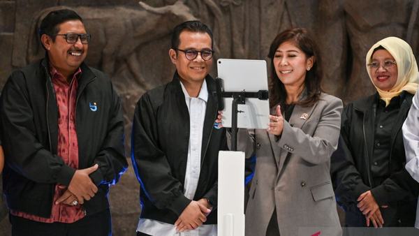 Pakar nilai verifikasi biometrik SIM HP proteksi identitas masyarakat