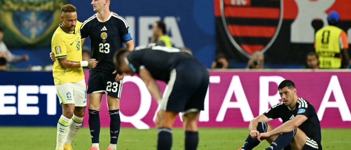 Pelatih kecewa Skotlandia beri "hadiah" gol kepada Brasil