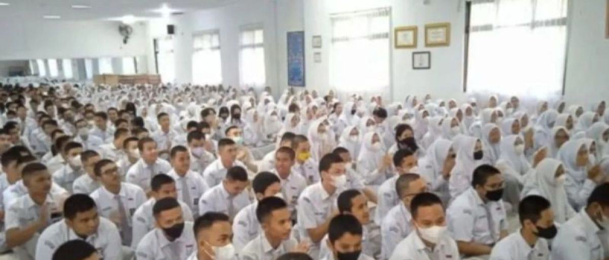 Pemprov Riau keluarkan surat edaran larang sekolah jual seragam