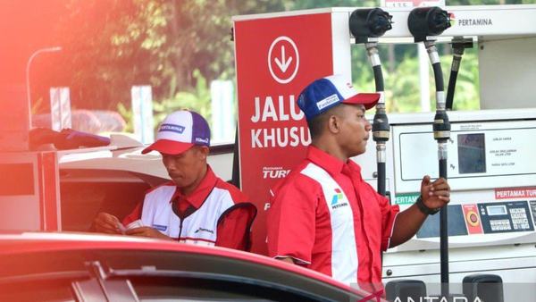 Pertamina percepat penyaluran BBM bersubsidi untuk atasi antrean