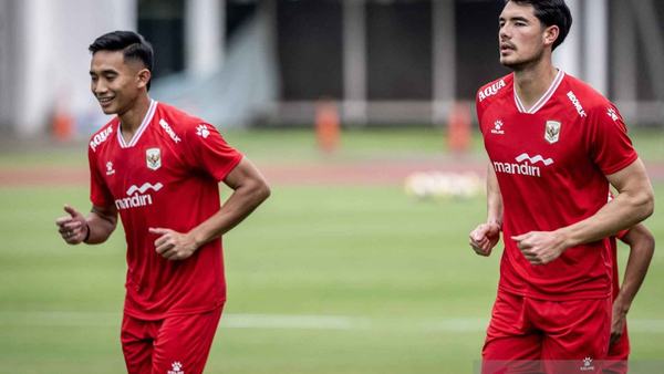 Program Try Football ajak pencinta sepak bola jajal sepatu Rizky Ridho