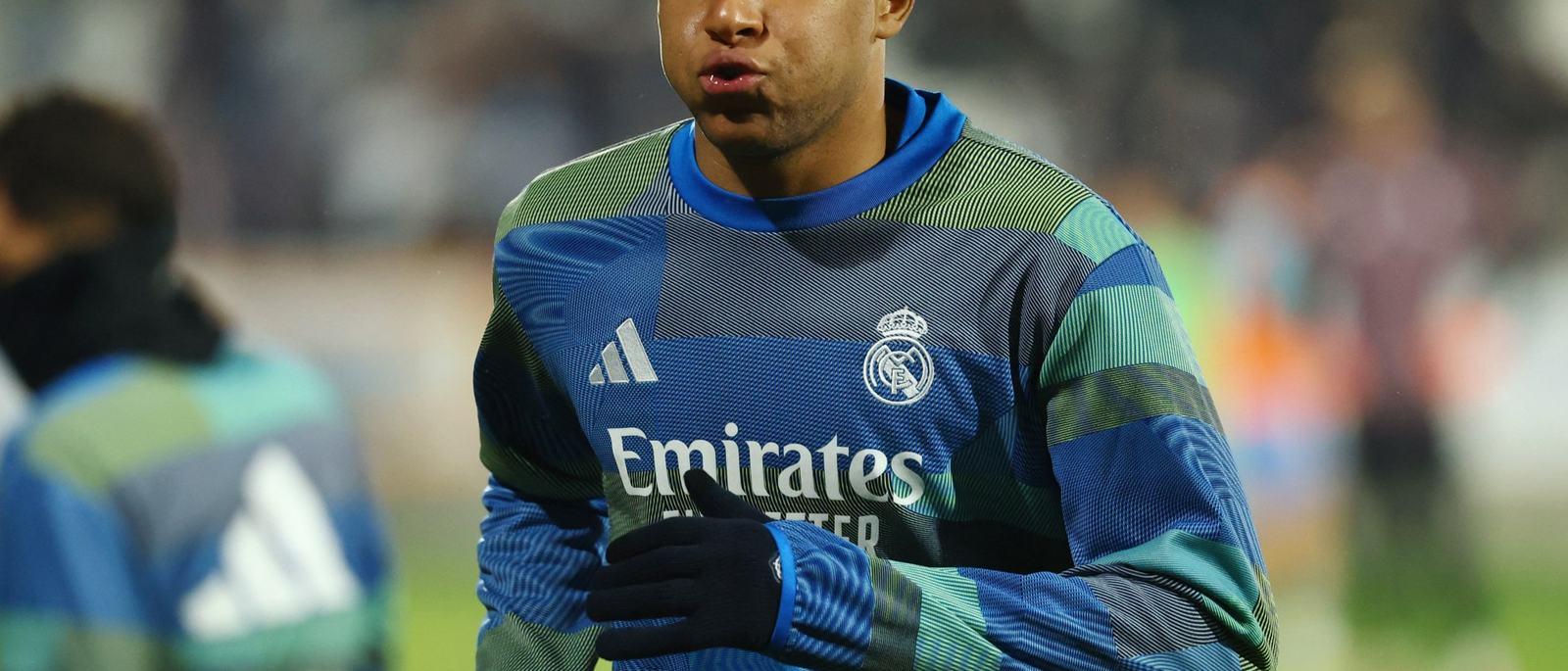 real-madrid-striker-mbappe-could-face-barcelona-in-spanish-super-cup-final-1768058005.jpg