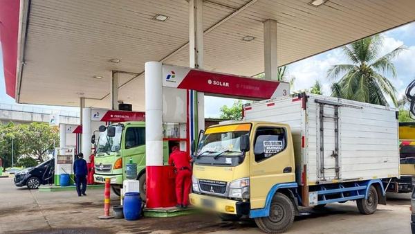 Terpopuler, Indonesia hentikan impor solar hingga puncak HUT Jakarta
