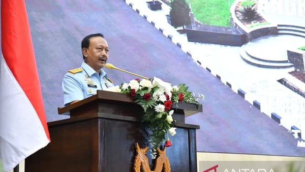 Wakil KSAU minta perwira lulusan AAU mampu majukan organisasi TNI AU