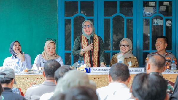 Wamenkop: Digitalisasi kunci menarik generasi muda ke koperasi