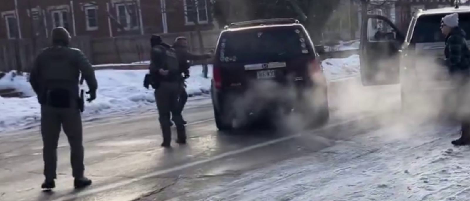 witnesses-film-ice-killing-of-us-citizen-in-minneapolis-scrape-1767890012.jpg